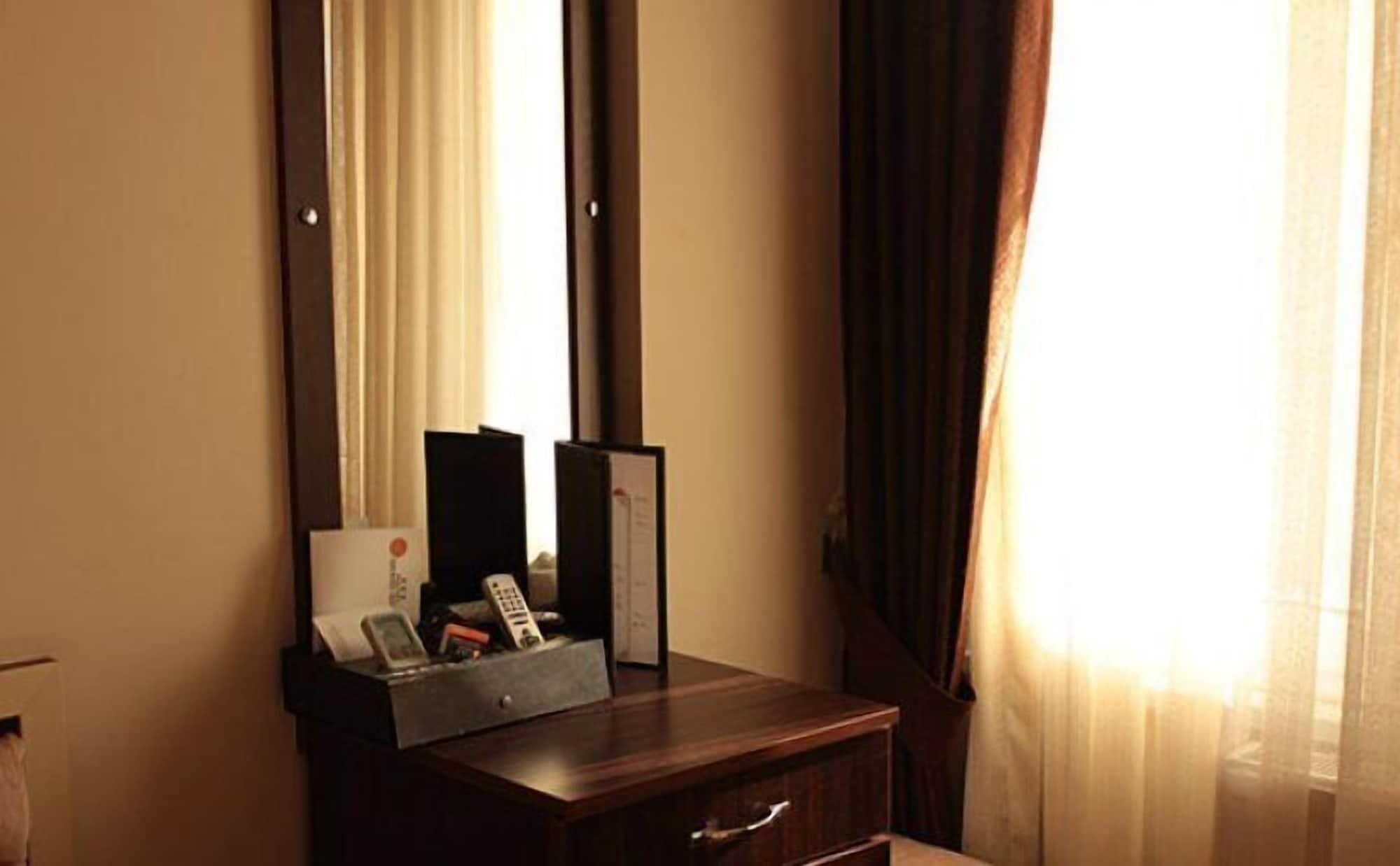 Hotel Grand Mark Isztambul Kültér fotó